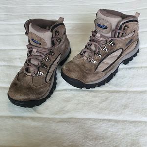 Hi Tec Women's Hiking Outdoor Boots  Outlander Brown Leather Lace Up Size 6.5